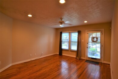 1507 Mcduffie St, Houston, TX 77019 - photo 4