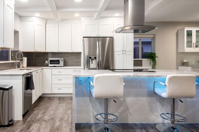 06 Kitchen