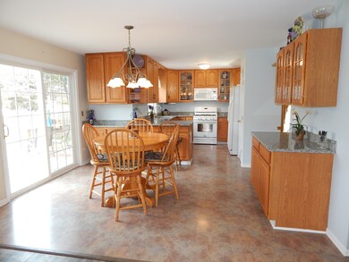 2303 Holstein Ct, Naperville, IL 60564 - photo 3