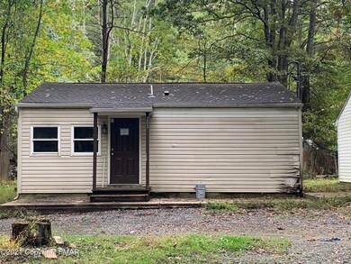 203 Semmel Rd, Effort, PA 18330 - photo 2