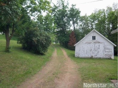 222 Market St, Le Sueur, MN 56058 - photo 3