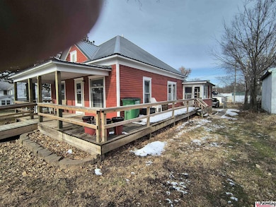 528 9th St, Pawnee City, NE 68420 - photo 2