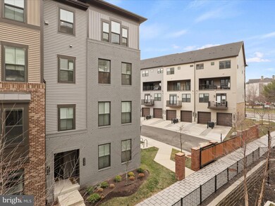 2346 Water Promenade Ave unit 2B, Oak Hill, VA 20171 - photo 4