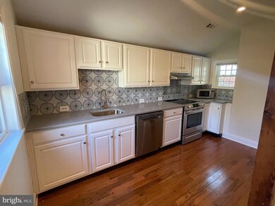 235 S Union St, Kennett Square, PA 19348 - photo 7