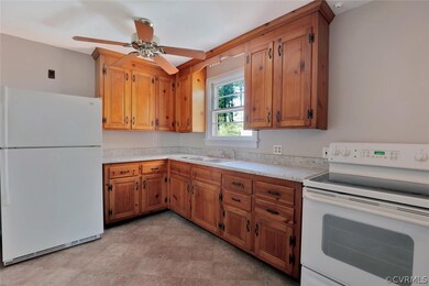 9808 Gardenia Dr, Henrico, VA 23228 - photo 7