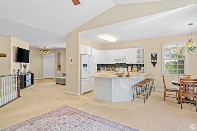 9083 Enchanted Oak Ln, Sandy, UT 84094 - photo 6