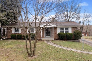 1904 Carriage Ct, New Albany, IN 47150 - photo 2