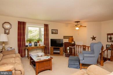 5905 Dale Dr, Sykesville, MD 21784 - photo 6