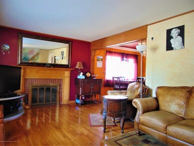 Living room2