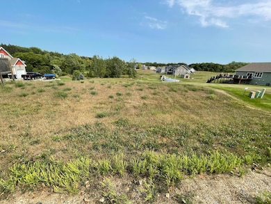 1211 S Martin St, Fergus Falls, MN 56537 - photo 2