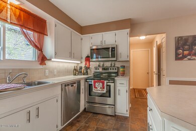 5102 Wembley Ct SW, Wyoming, MI 49509 - photo 7