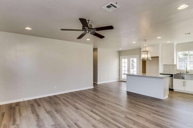 3535 E Piccadilly Rd, Phoenix, AZ 85018 - photo 5