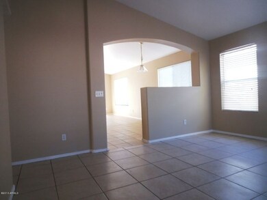 Living Room (2)