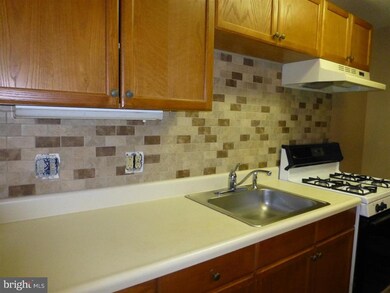 496 Stone Bridge Rd, Perkasie, PA 18944 - photo 3