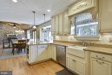 13 Scottish Autumn Ct, Gaithersburg, MD 20878 - photo 5