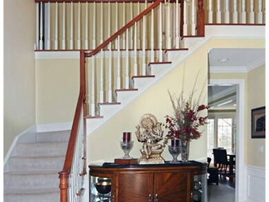 Entry/Foyer.