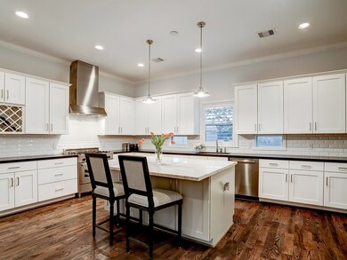 2512 Gostick St, Houston, TX 77008 - photo 2