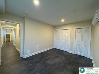 202 Center St unit 5, Stockertown, PA 18083 - photo 6