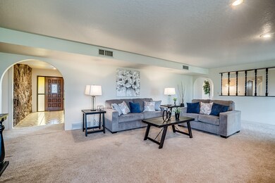 North Avenida Del Conejo-4