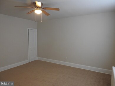 1269 Raum St NE unit 4, Washington, DC 20002 - photo 2