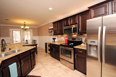 2901FiveOaksKitchen987