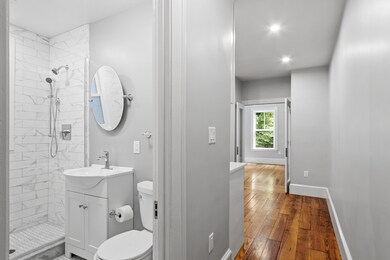 68 Banks St unit 1B, Cambridge, MA 02138 - photo 3