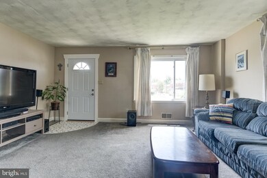 2101 Redthorn Rd, Middle River, MD 21220 - photo 4