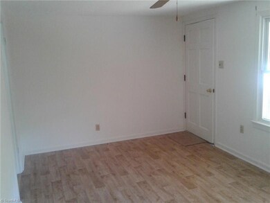 204 Mckay Rd, Seagrove, NC 27341 - photo 4