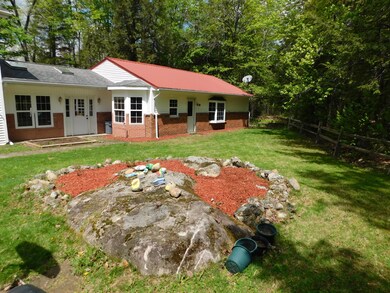 134 Martin Stream Rd, Fairfield, ME 04937 - photo 4