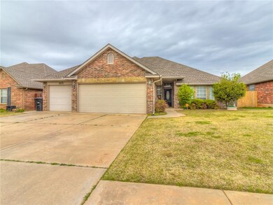 2625 SE 5th St, Moore, OK 73160 - photo 2