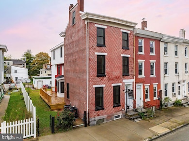 32 E Elm St, Norristown, PA 19401 - photo 3