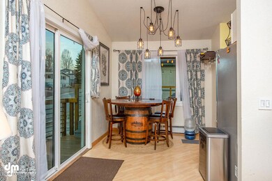 Dining Area_3978-SMALL