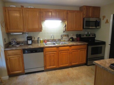 1404 Pinewood Dr, Smithfield, RI 02917 - photo 3