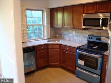 198 W Wayne Ave unit 4A, Wayne, PA 19087 - photo 5