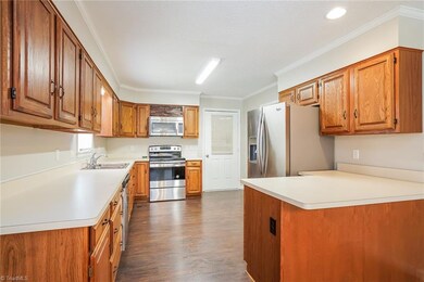 4102 Chilton Way, High Point, NC 27265 - photo 7