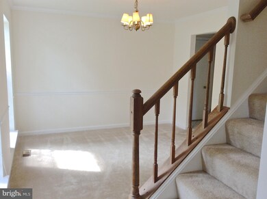 13114 Bramblewood Ln, Herndon, VA 20171 - photo 3