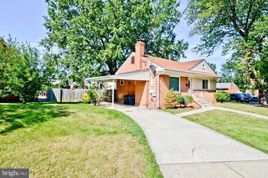 2729 Hawthorne Terrace, Hyattsville, MD 20785 - photo 3