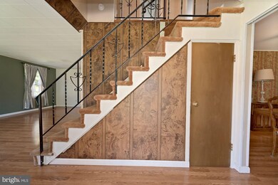 24 Belhurst Ln, Willingboro, NJ 08046 - photo 5