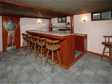 Basement/Game Room.