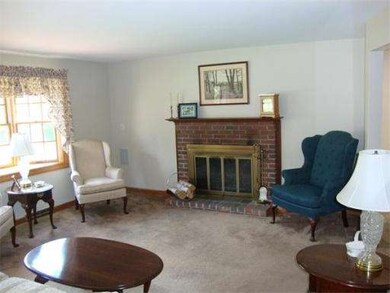 35 Appleyard Ln, Holliston, MA 01746 - photo 6