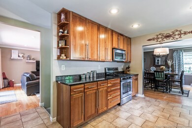 1323 S Sumner St, Wheaton, IL 60189 - photo 7