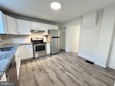 358 E Hector St unit 1, Conshohocken, PA 19428 - photo 2