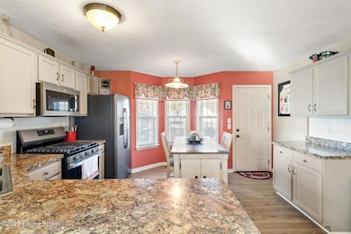 805 Tin Dor Way, Fairdale, KY 40118 - photo 5