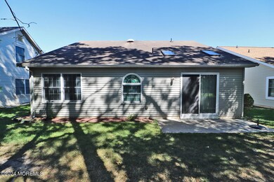 1605 Sweetbay Dr, Toms River, NJ 08755 - photo 7