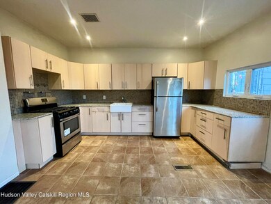 438 Carroll St, Hudson, NY 12534 - photo 7