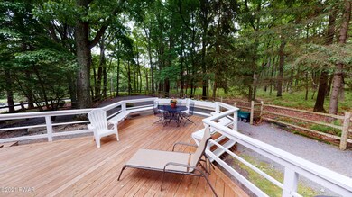 401 Surrey Dr, Hawley, PA 18428 - photo 5