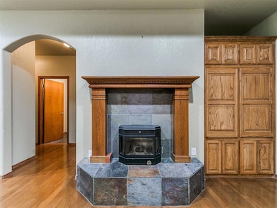 661 Lakeside Dr, Noble, OK 73068 - photo 7