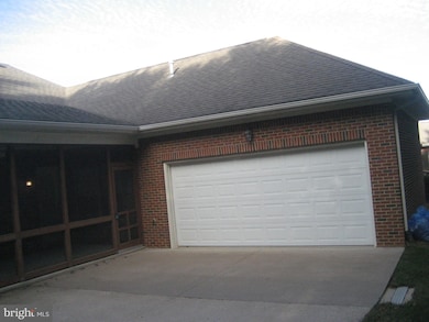 180 Carriage Chase Cir, Warrenton, VA 20186 - photo 3