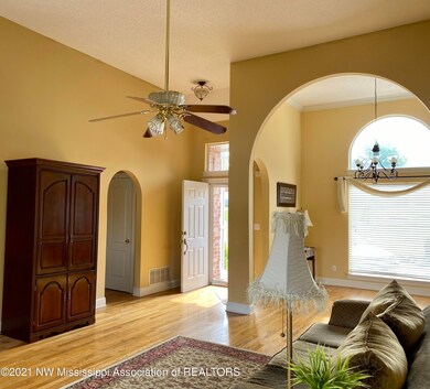 1257 Cross Creek Dr E, Hernando, MS 38632 - photo 2