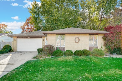1069 Flamingo Ln, Bradley, IL 60915 - photo 2